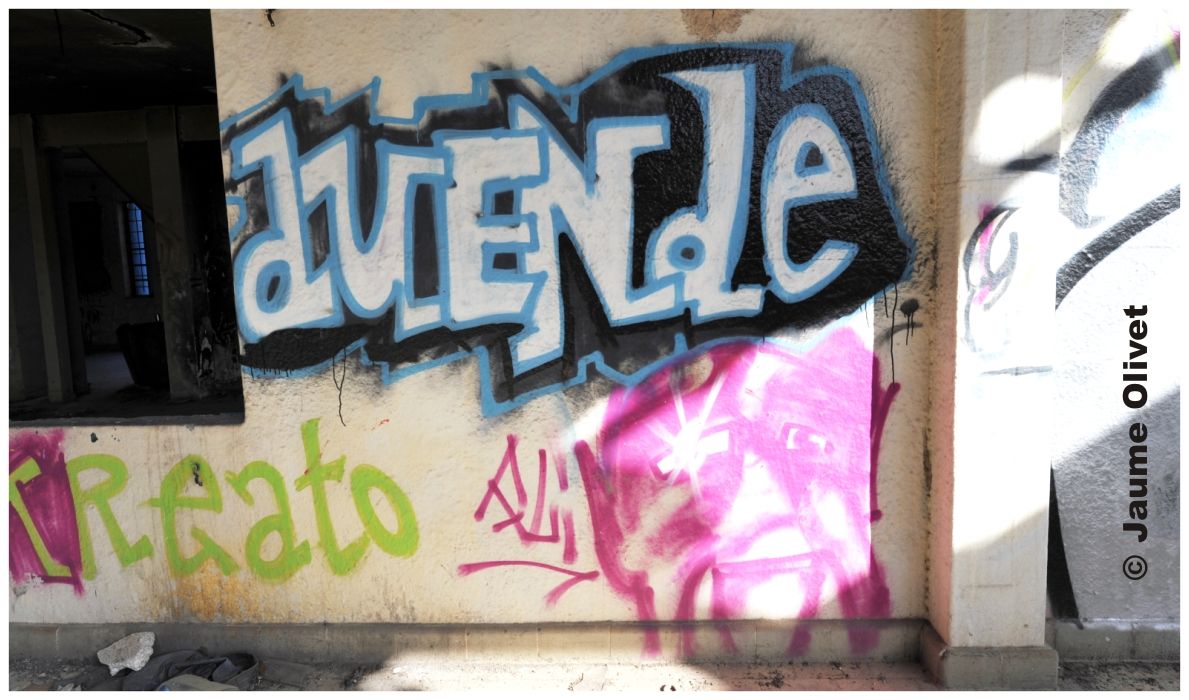 � Jaume OlivetLOGO