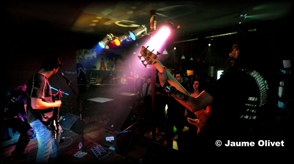 crossroad_0201 � Jaume Olivet