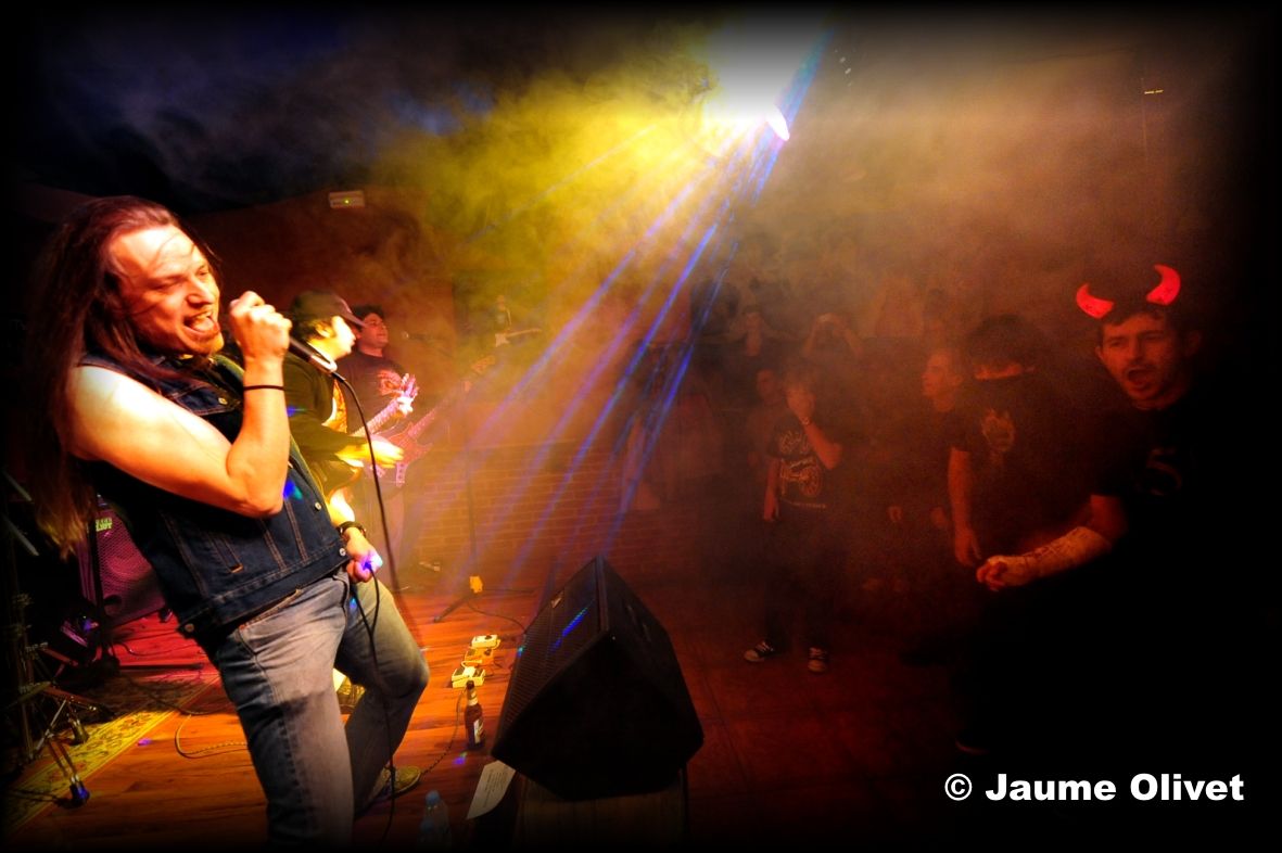 crossroad_0101 � Jaume Olivet